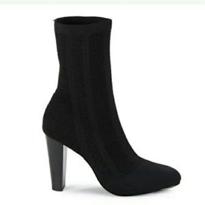 Sock Knit Booties 9.5M